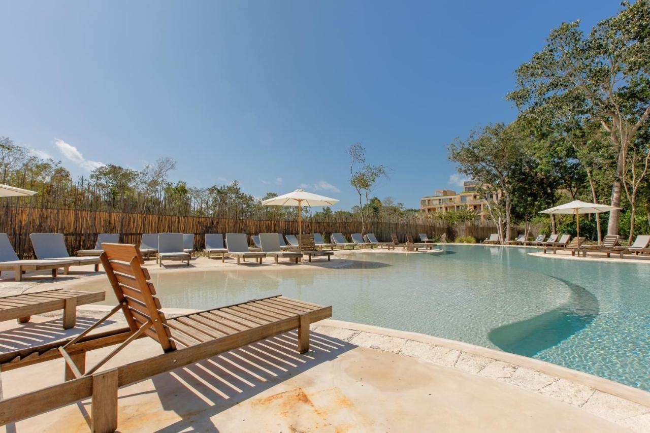 Lumina At The Village Luxury Residences In Corasol Плайя-дель-Кармен Екстер'єр фото